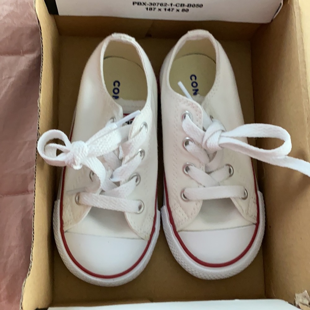 Converse - Picture 4 of 5
